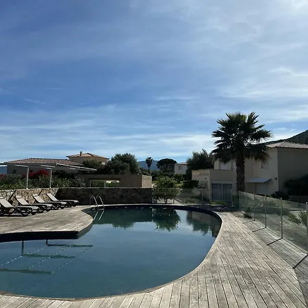 Manureva * Calvi (Corsica)