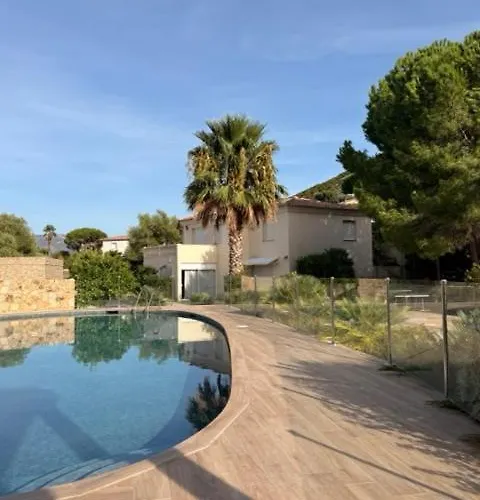 Manureva Vila Calvi (Corsica)