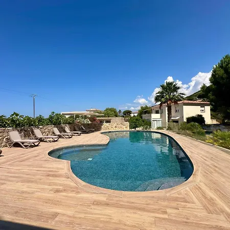 Manureva Вилла Кальви