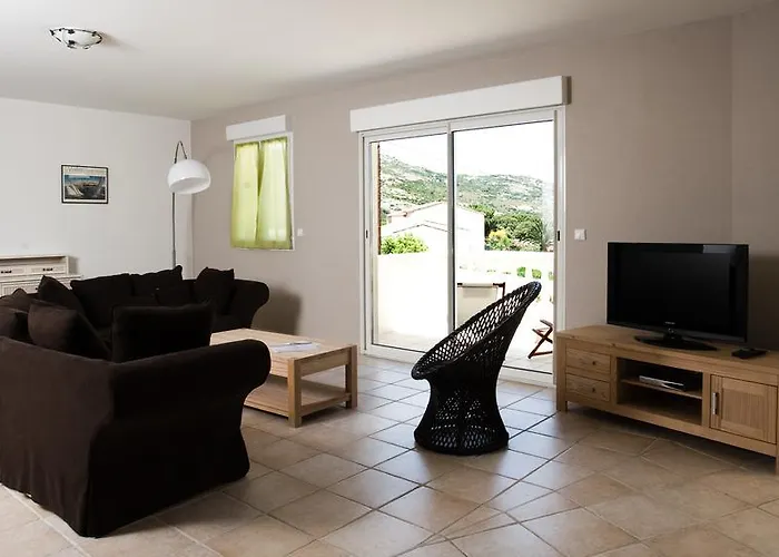 Manureva Calvi (Corsica)