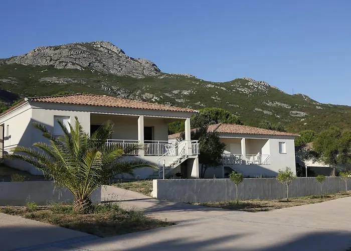 Villa Manureva *