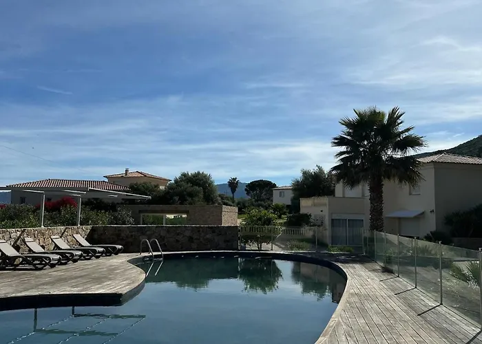 Manureva * Calvi (Corsica)